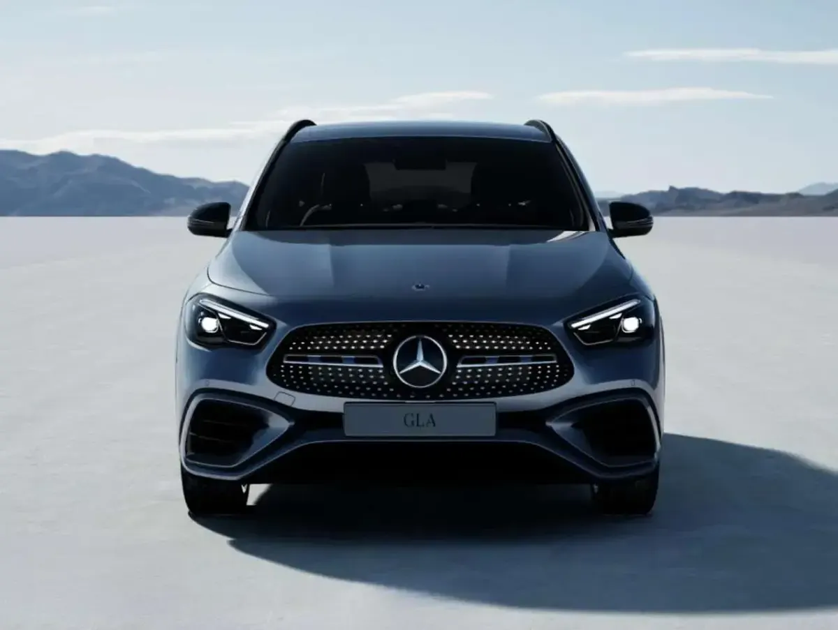 Nuova Mercedes GLA200 AMG line 150 CV (110 kW) 2025 Argento SUV