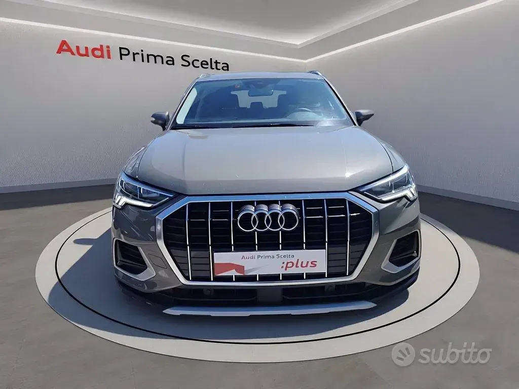 Usata Audi Q3 Advanced 150 CV (110 kW) 2025 Grigio chronos metallizzato SUV