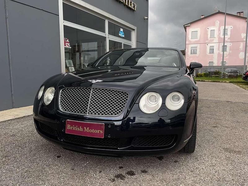 Usata Bentley Continental GT Convertible 560 CV (411 kW) 2007 Blu Cabrio