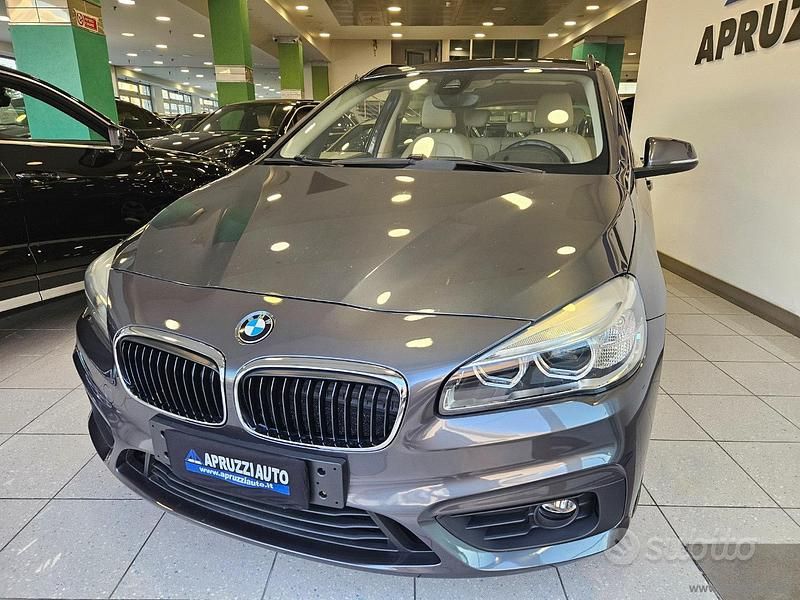 Usata BMW 218 Active Tourer Advantage 150 CV (110 kW) 2015 Grigio Monovolume