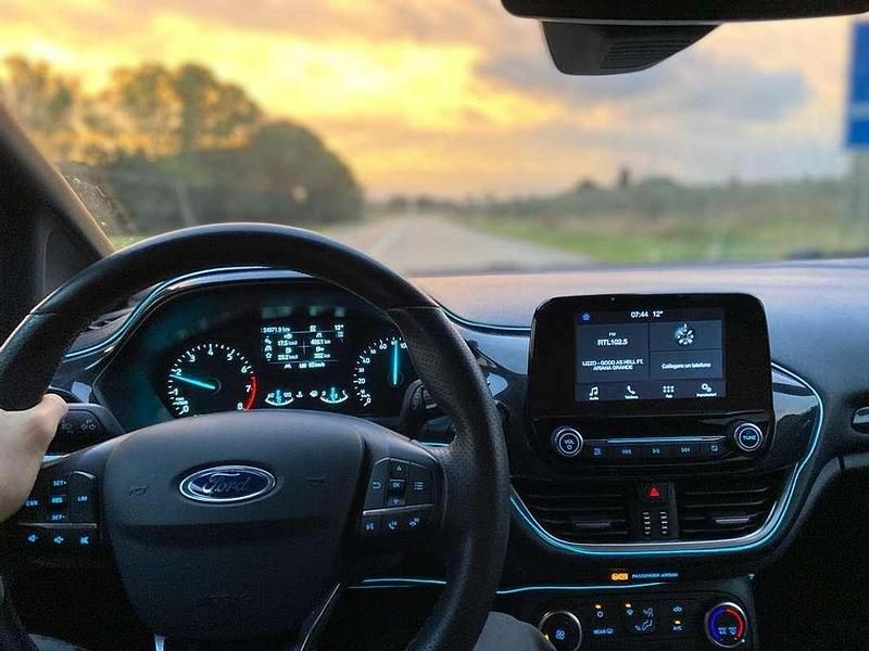 Usata Ford Fiesta ST-Line 125 CV (91 kW) 2018 Bianco Utilitaria