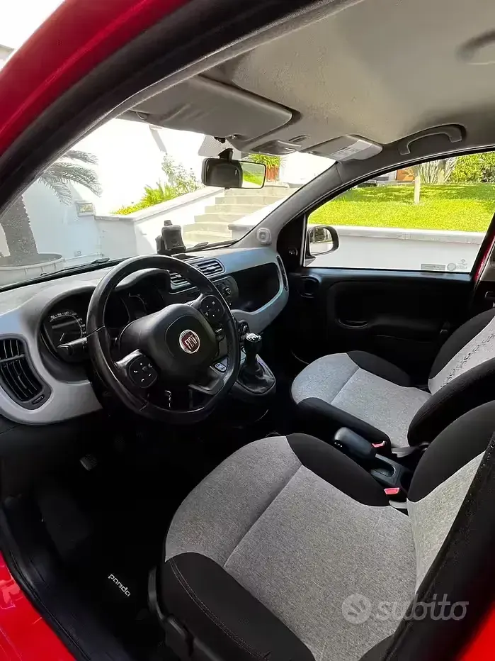 Usata Fiat Panda 95 CV (69 kW) 2018 Rosso Utilitaria