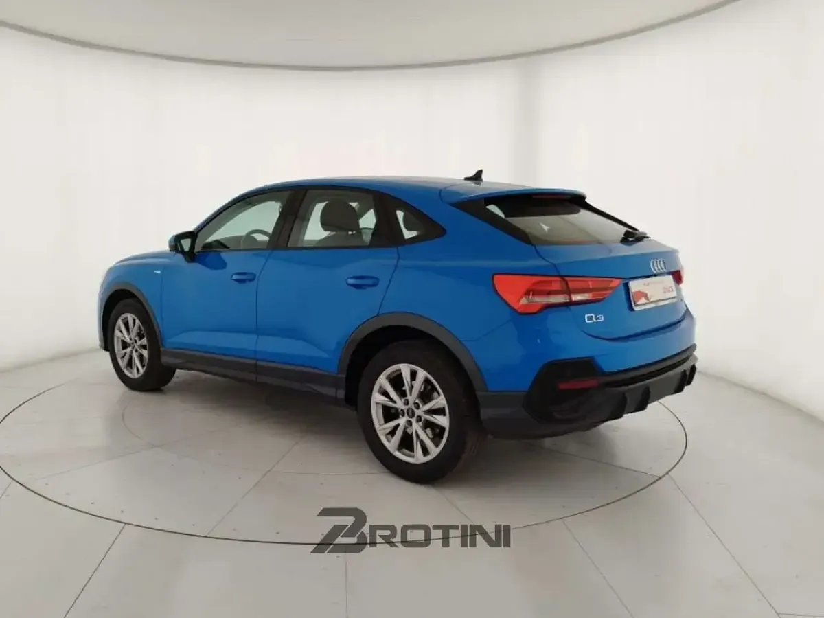 Usata Audi Q3 S-Line 150 CV (110 kW) 2021 Blu/azzurro SUV