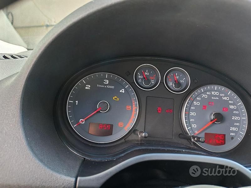 Usata Audi A3 90 CV (66 kW) 2012 Bianco Utilitaria