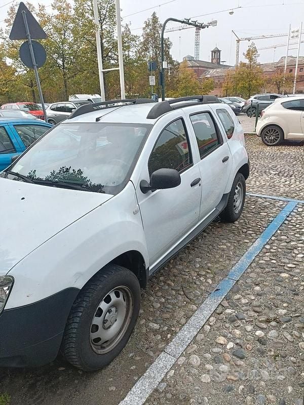 Usata Dacia Duster 110 CV (80 kW) 2010 Bianco Station wagon