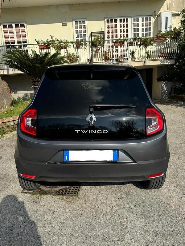 Usata Renault Twingo Techno 60 kW (82 CV) 2024 Utilitaria