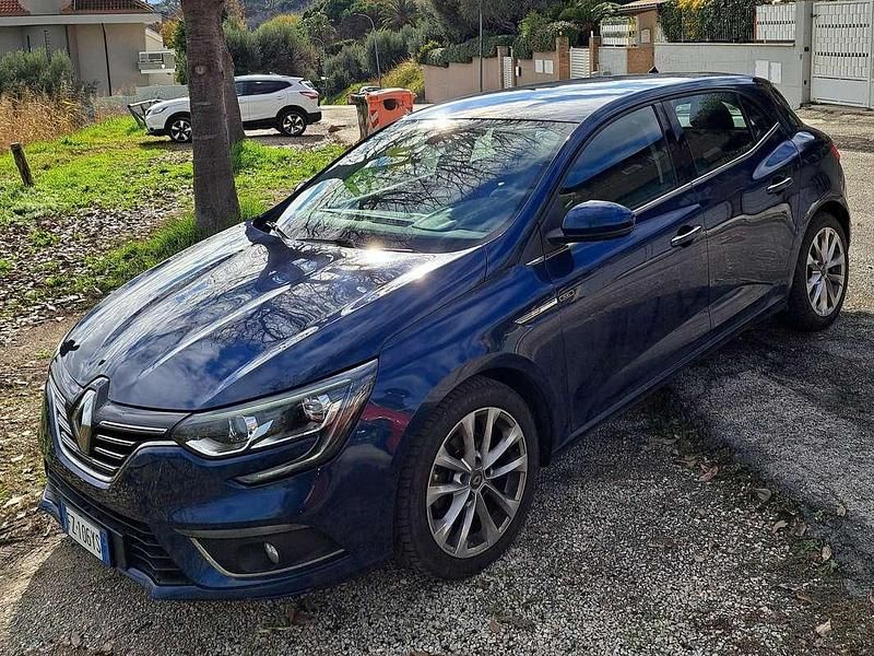 Blu/azzurro Usata 2019 Renault Mégane IV Berlina | 13.000 € (Cara) - Immagine 1/4
