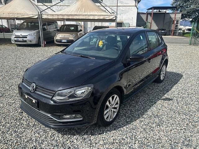 Begagnad VW Polo Comfortline 90 HK (66 kW) 2014 Svart Sedan