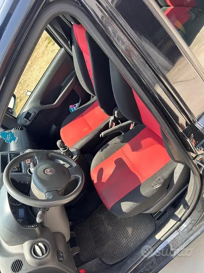 Usata Fiat Panda Climbing 60 CV (44 kW) 2010 Nero Utilitaria