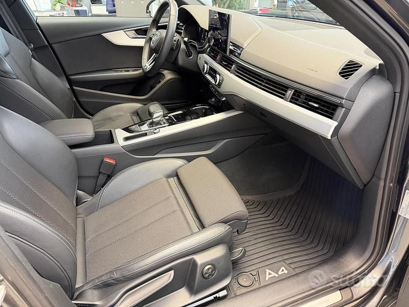 Usata Audi A4 S-Line 163 CV (119 kW) 2022 Grigio Station wagon