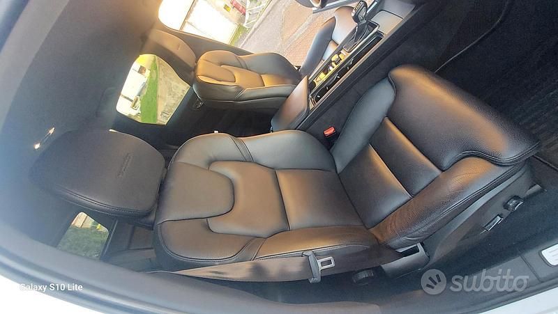Usata Volvo XC60 Inscription 190 CV (139 kW) 2019 Bianco SUV