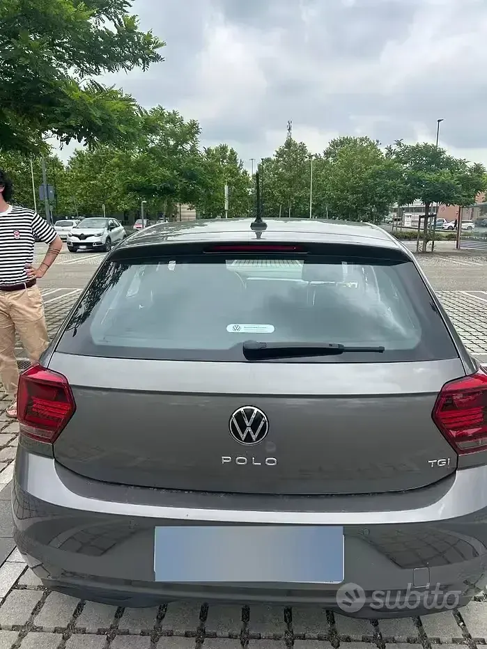 Usata VW Polo Highline 90 CV (66 kW) 2021 Grigio Utilitaria