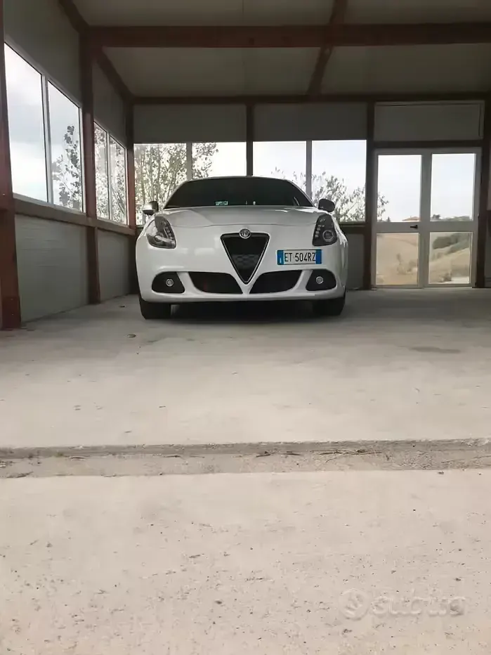 Usata Alfa Romeo Giulietta 140 CV (102 kW) 2014 Bianco Utilitaria