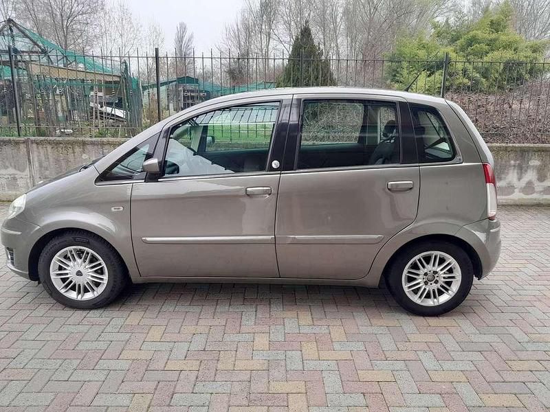 Usata Lancia Musa 95 CV (69 kW) 2009 Monovolume