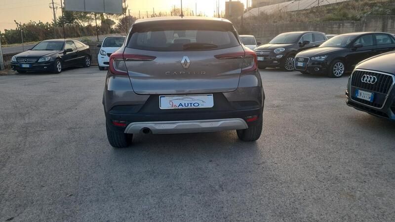 Usata Renault Captur Intens 95 CV (69 kW) 2020 Grigio SUV