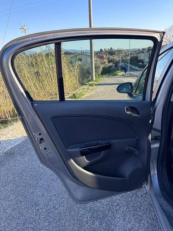 Usata Opel Corsa Edition 86 CV (63 kW) 2014 Grigio Utilitaria