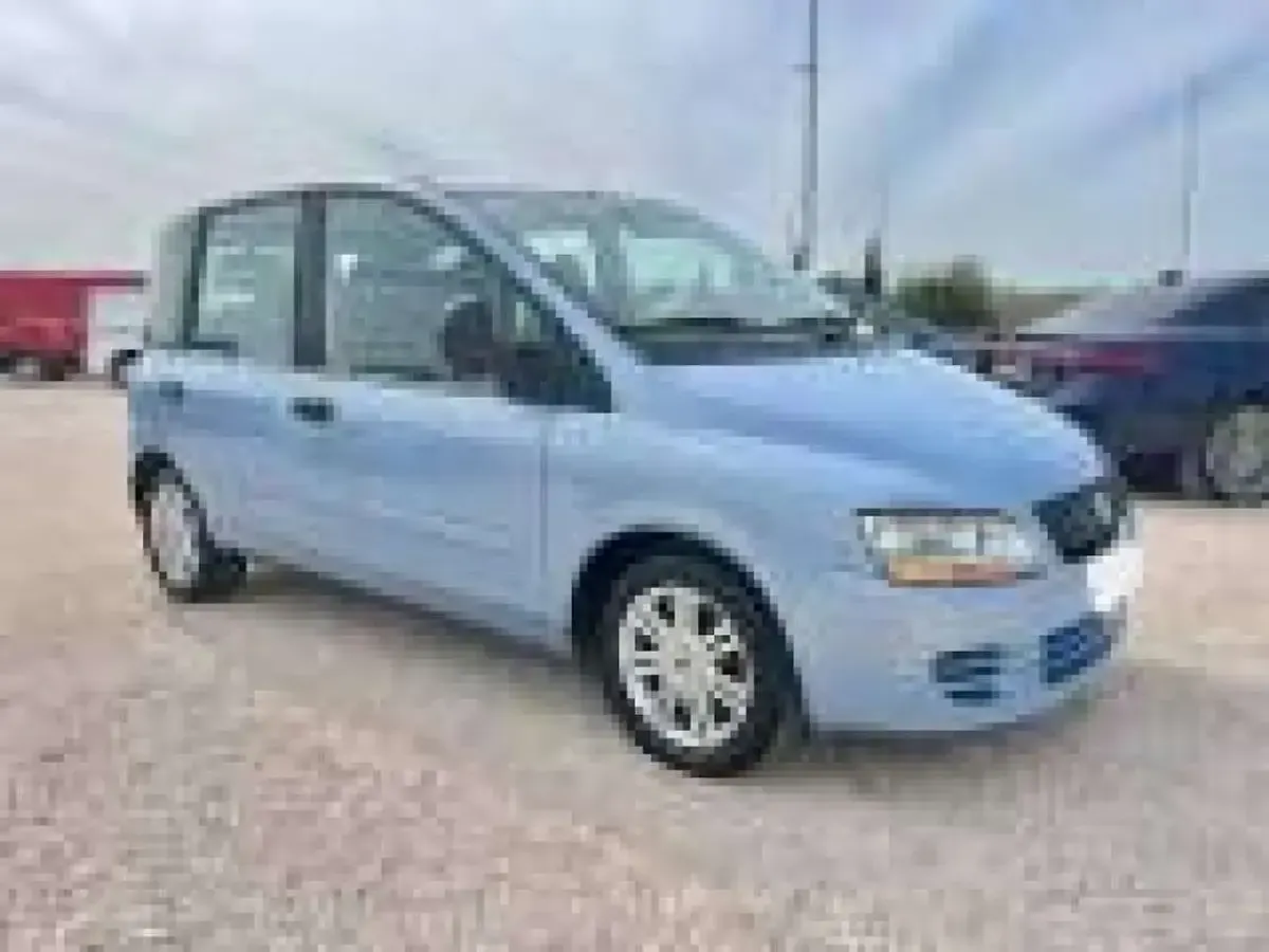 Usata Fiat Multipla 103 CV (75 kW) 2009 Azzurro Monovolume