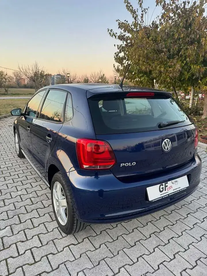 Begagnad VW Polo Comfortline 75 HK (55 kW) 2013 Grå Sedan