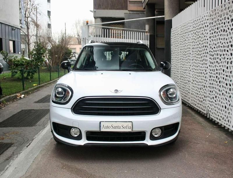 Usata Mini Cooper D Countryman Hype 150 CV (110 kW) 2017 Light white SUV