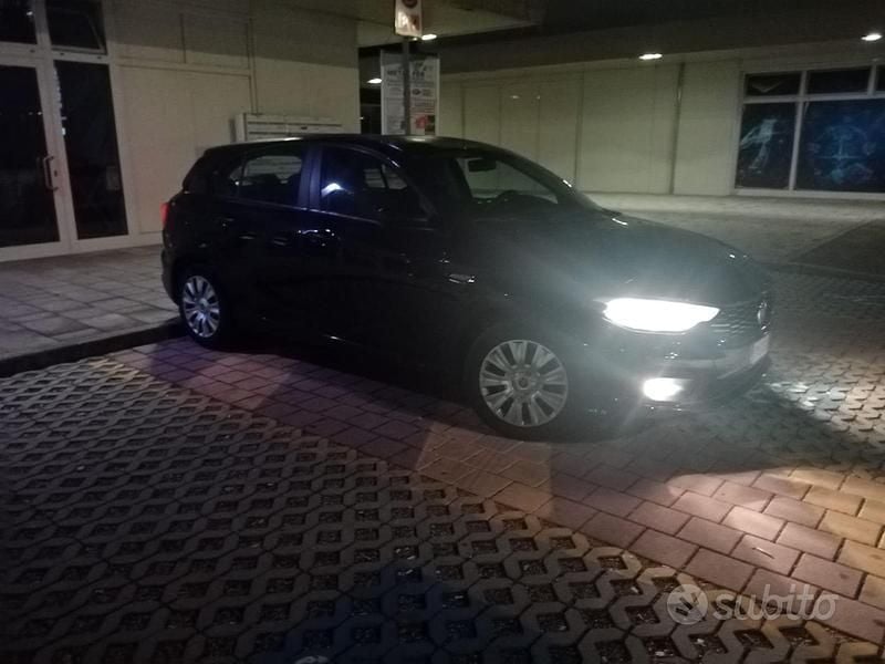 Occasion Fiat Tipo 76 ch (55 kW) 2017 Bleue Berline
