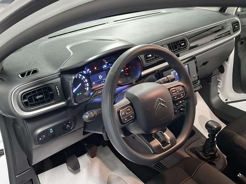Usata Citroën C3 Feel 102 CV (75 kW) 2024 Bianco Utilitaria