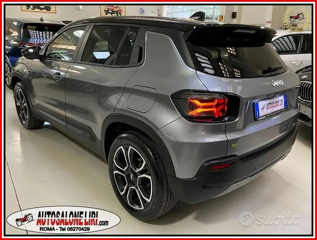 Usata Jeep Avenger Summit 101 CV (74 kW) 2024 Grigio SUV