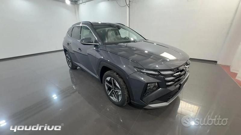 Nuova Hyundai Tucson 136 CV (100 kW) 2025 Grigio SUV