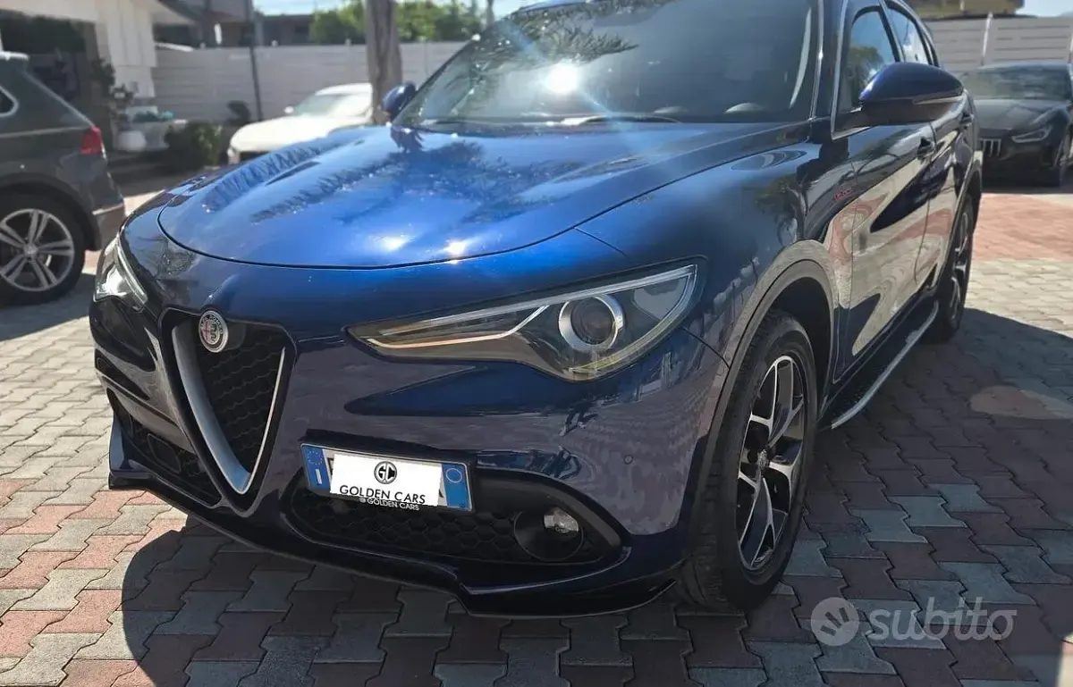 Usata Alfa Romeo Stelvio Executive 210 CV (154 kW) 2019 Bluazzurro SUV