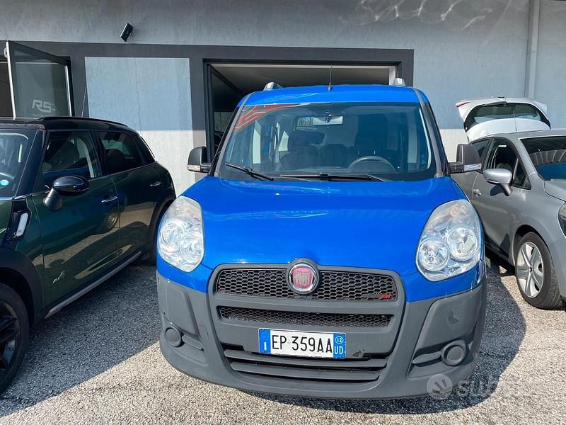 Usata Fiat Doblò Active 90 CV (66 kW) 2012 Blu Monovolume