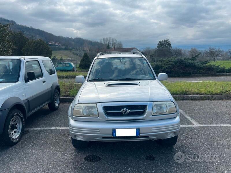 Usato 1999 Suzuki Grand Vitara 2.0 Diesel 87 CV (3.000 €)