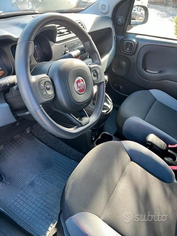 Usata Fiat Panda 85 CV (62 kW) 2017 Utilitaria
