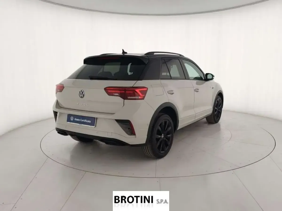 Usata VW T-Roc R-line 110 CV (80 kW) 2023 Grigio SUV