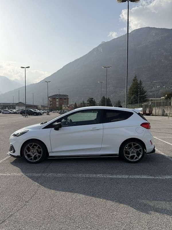 Usata Ford Fiesta ST 205 CV (150 kW) 2018 Bianco Utilitaria