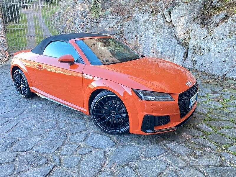 Usata Audi TT Roadster Ambiente 250 CV (183 kW) 2019 Arancione Cabrio