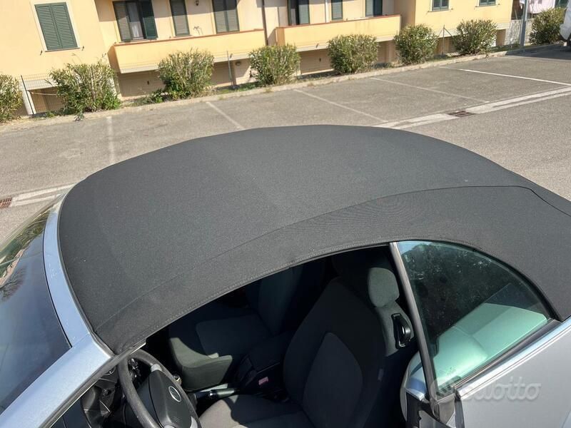 Usata VW Beetle Cabriolet 101 CV (74 kW) 2015 Argento Cabrio