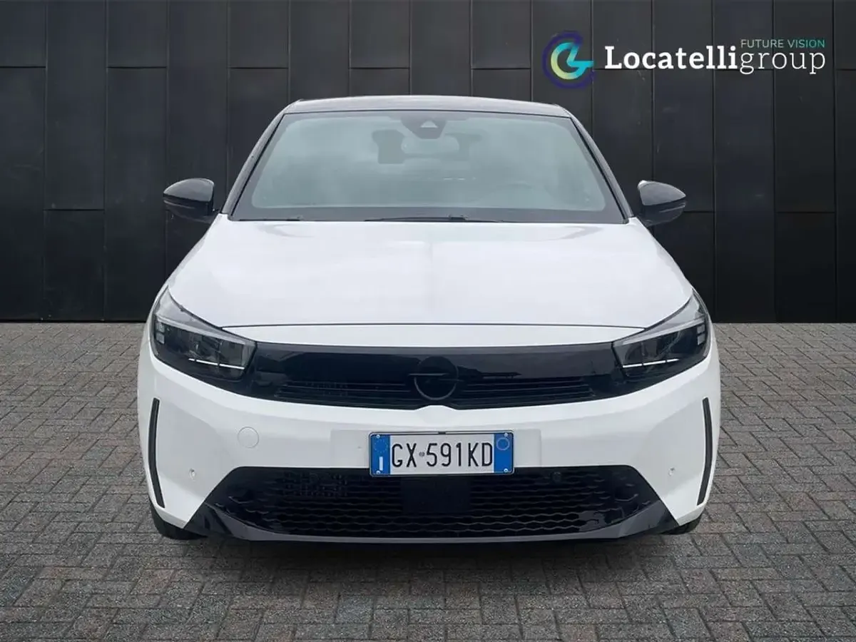Usata Opel Corsa 101 CV (74 kW) 2025 Bianca Utilitaria