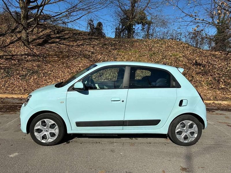 Usata Renault Twingo Zen 60 kW (82 CV) 2021 Blu/azzurro Utilitaria