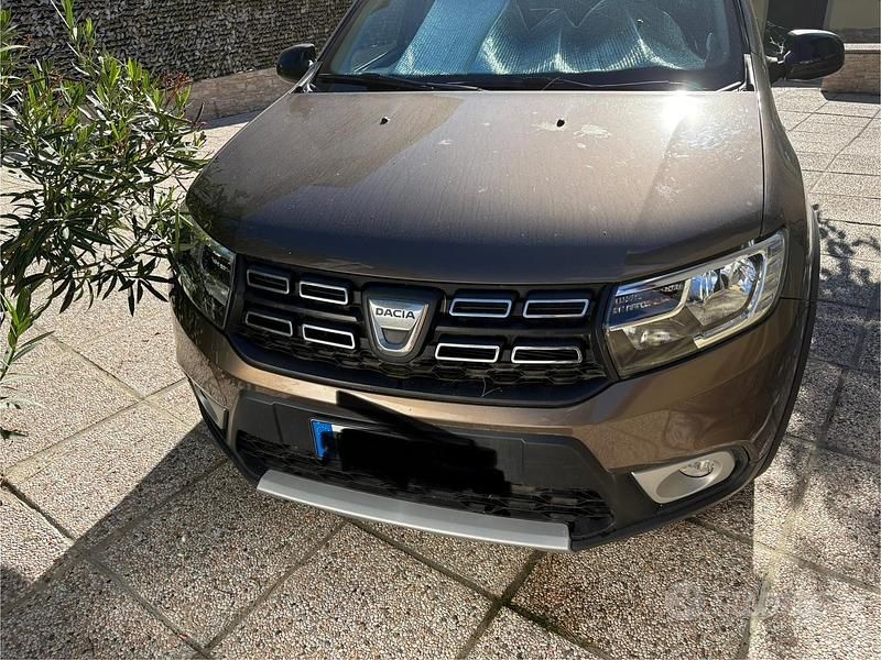Usata Dacia Sandero Stepway 101 CV (74 kW) 2020 Grigio Utilitaria