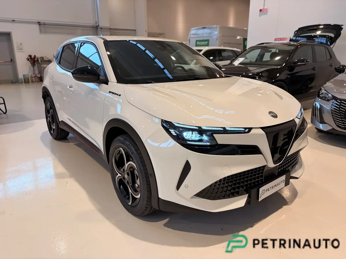 Usata Alfa Romeo GT Junior 136 CV (100 kW) 2025 Bianco