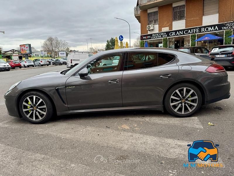 Usata Porsche Panamera 333 CV (244 kW) 2015 Gray Utilitaria