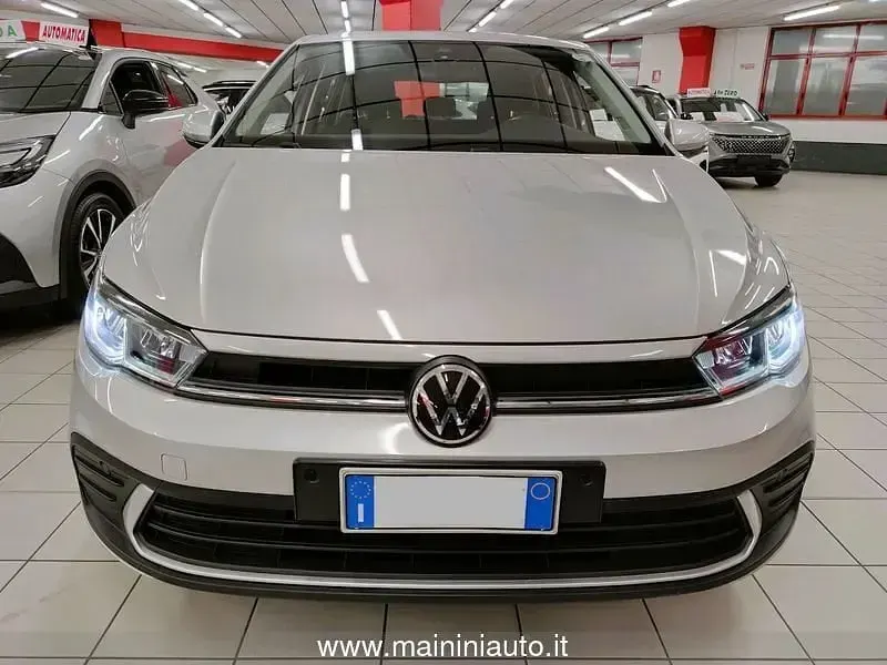 Usata VW Polo Life 80 CV (58 kW) 2024 Argento Utilitaria