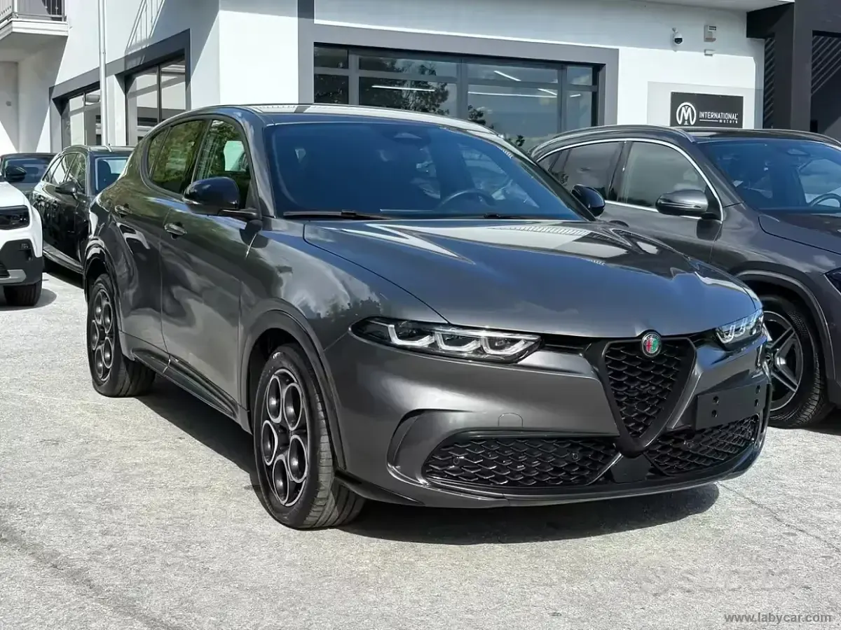 Usata Alfa Romeo Tonale Sprint 131 CV (96 kW) 2024 Grigio SUV