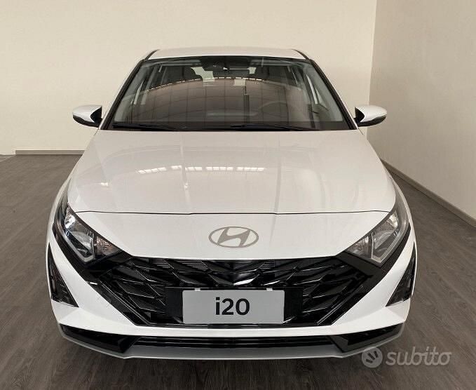 Bianco Nuova 2025 Hyundai i20 Tre volumi | 18.500 € (Buon prezzo) - Immagine 1/4