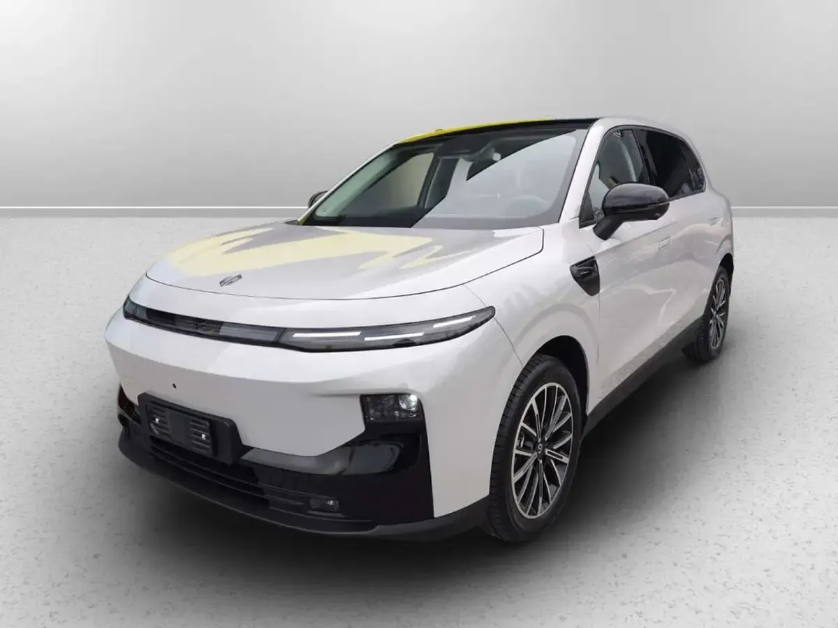Nuova Leapmotor B10 69 kW (95 CV) 2025 Bianco SUV