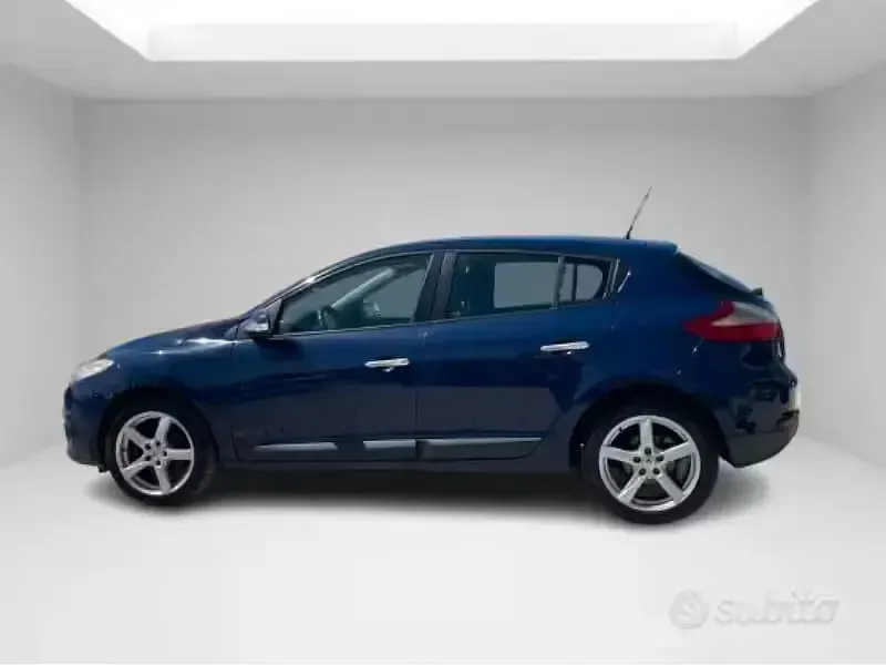 Usata Renault Mégane Dynamique 110 CV (80 kW) 2010 Blu Berlina