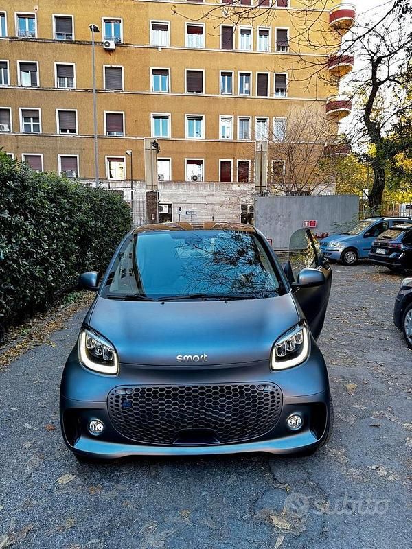 Grigio Usata 2023 Smart ForTwo Electric Drive Prime Coupé | 16.290 € (Cara) - Immagine 1/4