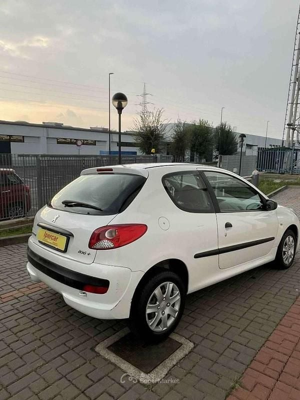 Usata Peugeot 206 68 CV (50 kW) 2012 Bianco Furgone