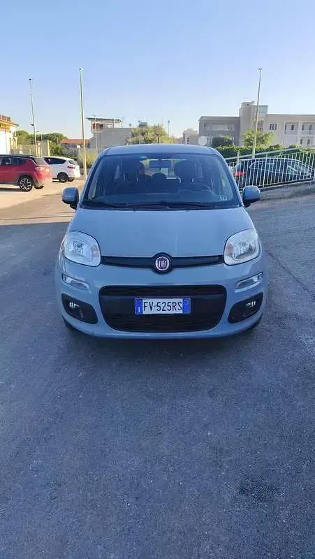 Usata Fiat Panda Lounge 69 CV (50 kW) 2019 Grigio Utilitaria