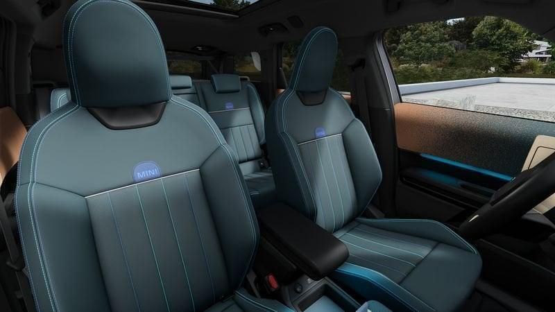 Usata Mini Countryman Favoured 169 CV (124 kW) 2024 Argento SUV