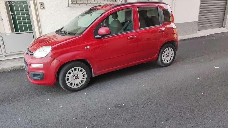Usata Fiat Panda Lounge 75 CV (55 kW) 2014 Utilitaria